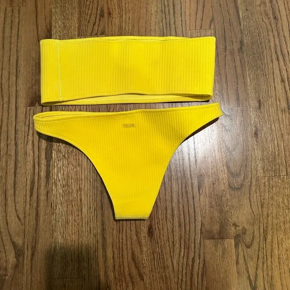 Yellow Ribbed Bikini Set - Picture 2 of 3